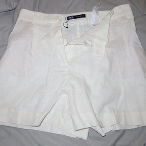 White Highwaisted shorts ZARA Size: MEDIUM